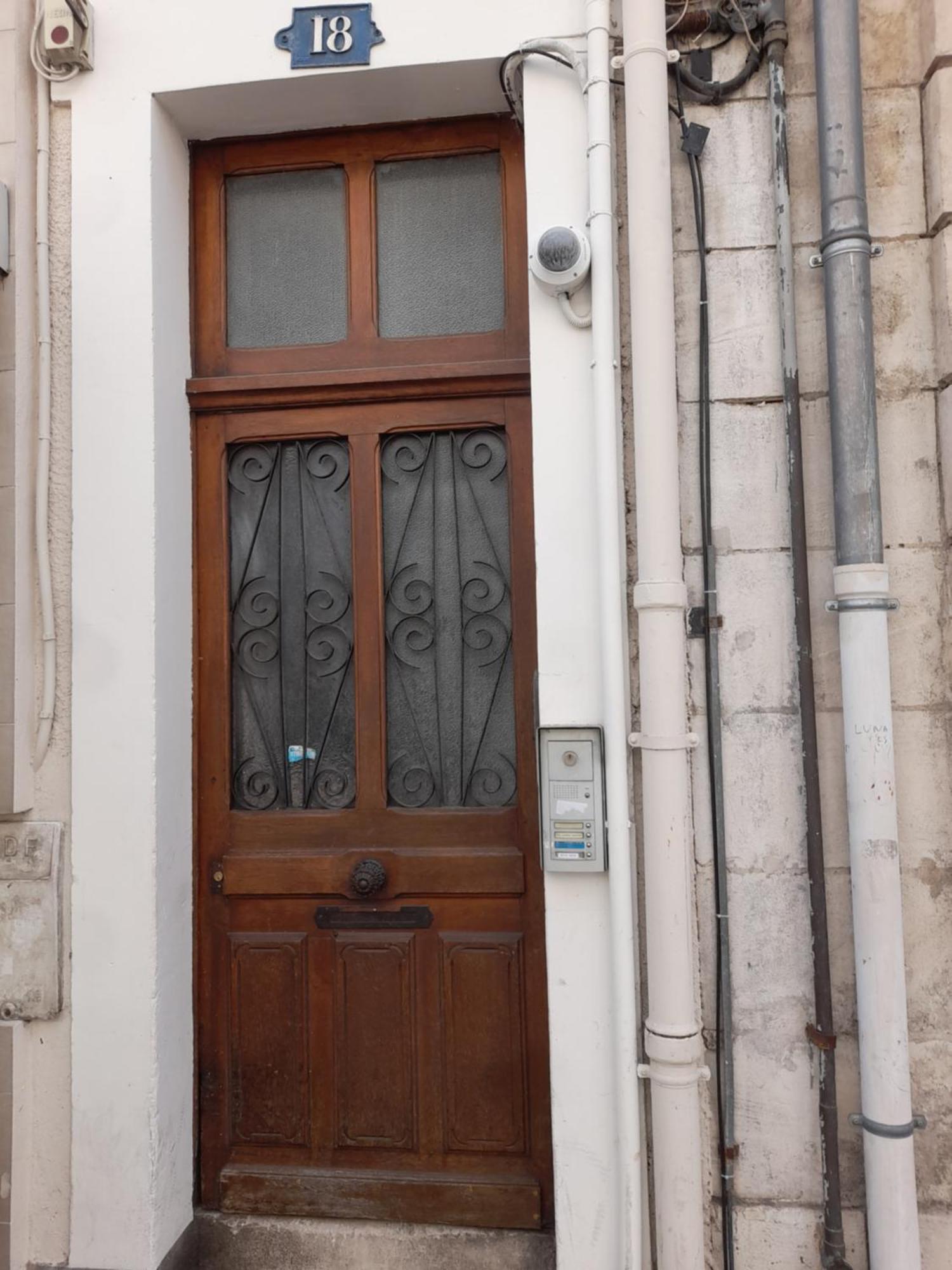 Le Nid D'Hirondelles - Appartement De Caractere Hypercentre Au Calme Bourges Exterior photo